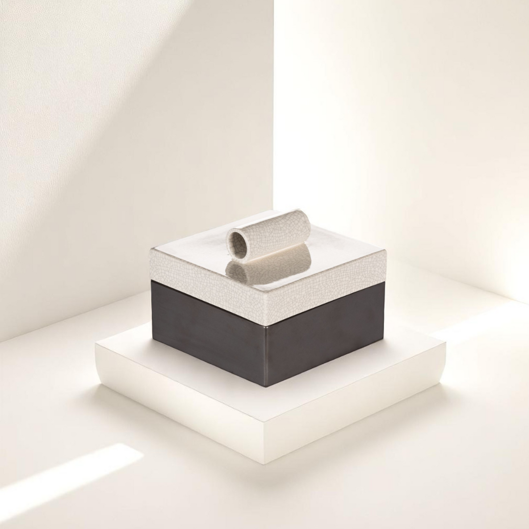 Arcana Box - Cracked White
