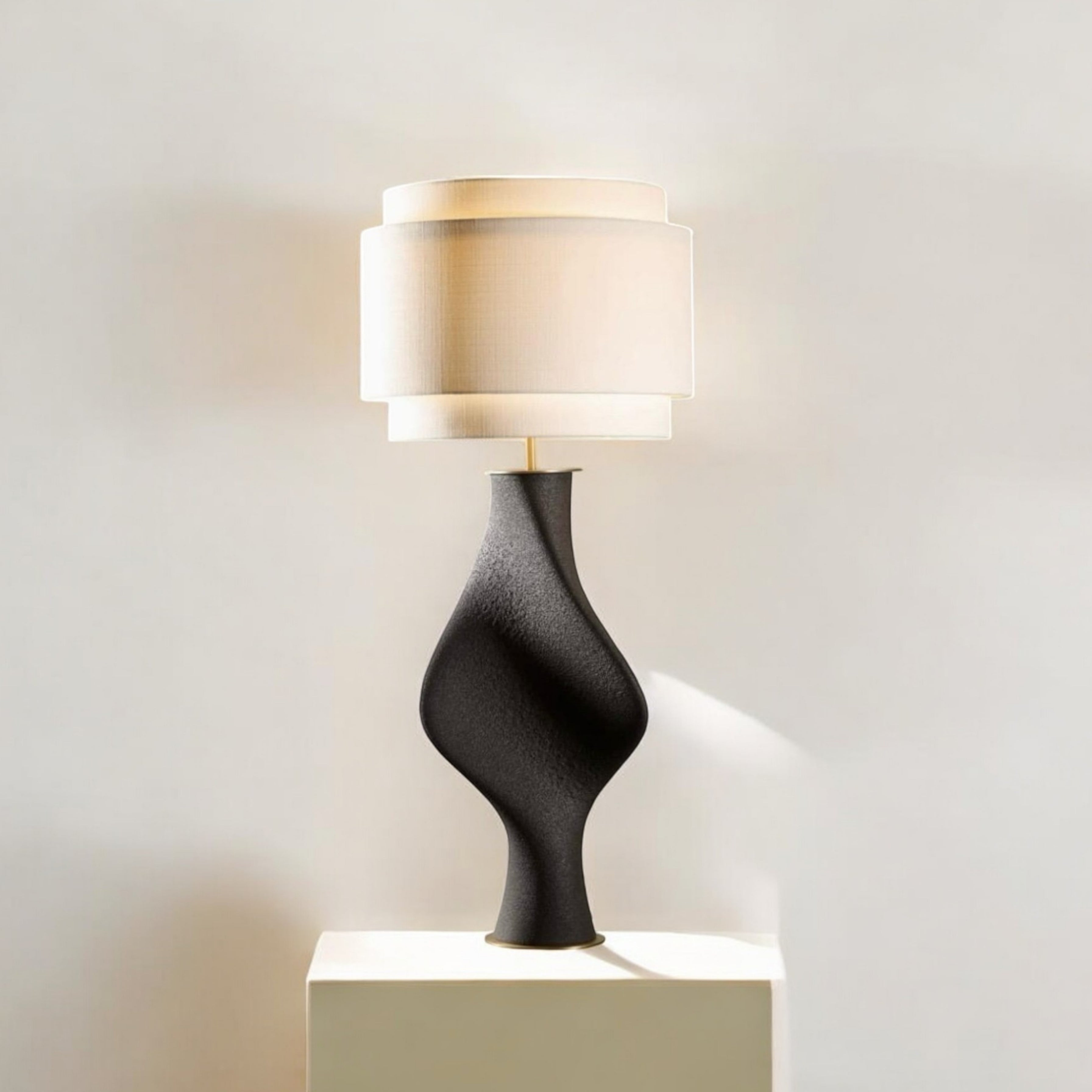 Lampe de table Adagio fabriquée artisanalement