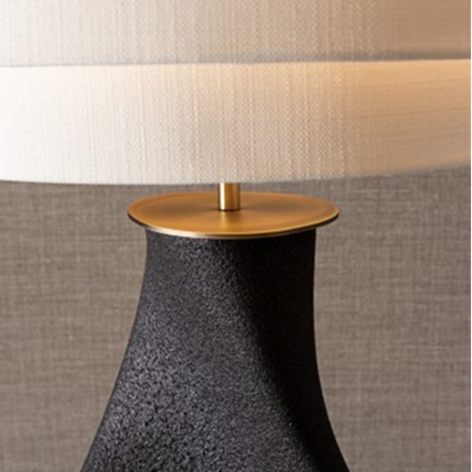 Lampe en céramique et bronze