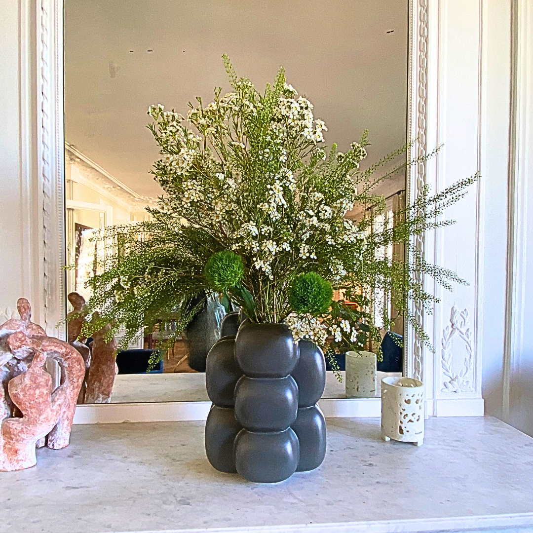 Vase design Nebula